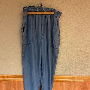DYNAMITE jean coloured pants